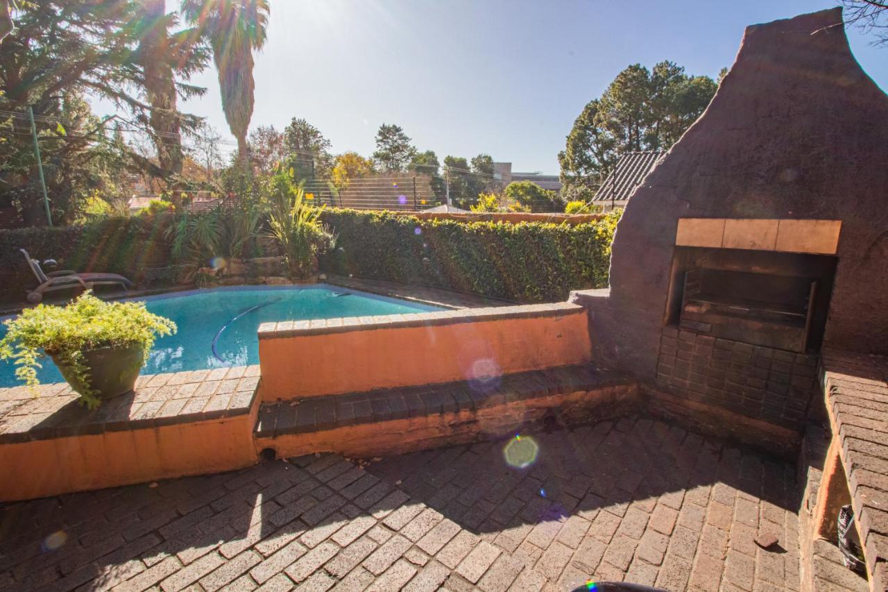 Charlie'S Spot - The Gardens Hotell Johannesburg Exteriör bild